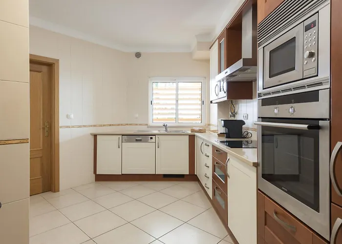 Village I - Peaceful By Hd